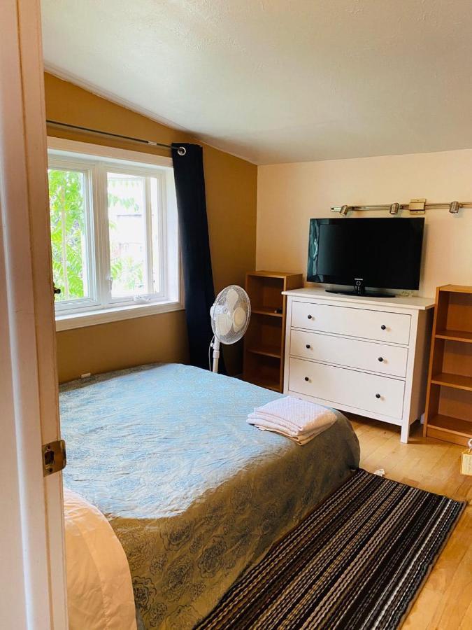 Lovely II Space Share A Room East York Canada Toronto Exterior foto